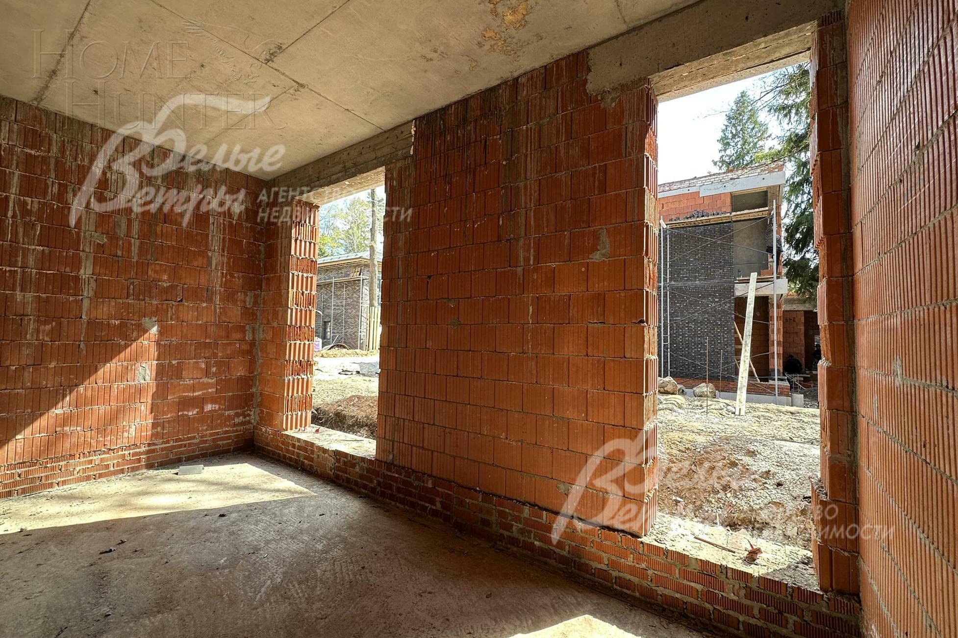 2-этажный коттедж 335 м² с отделкой