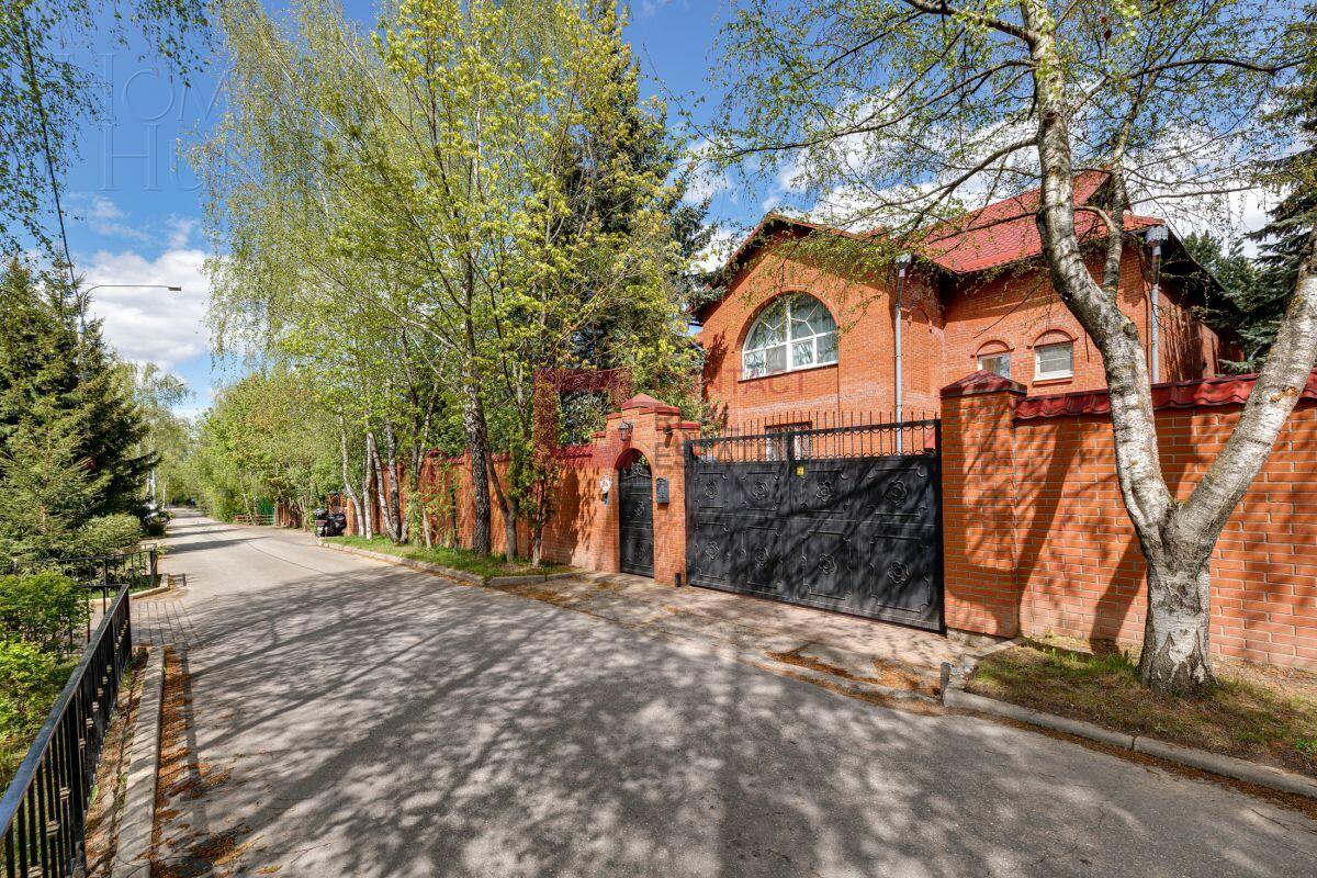 2-этажный коттедж 420 м² с отделкой