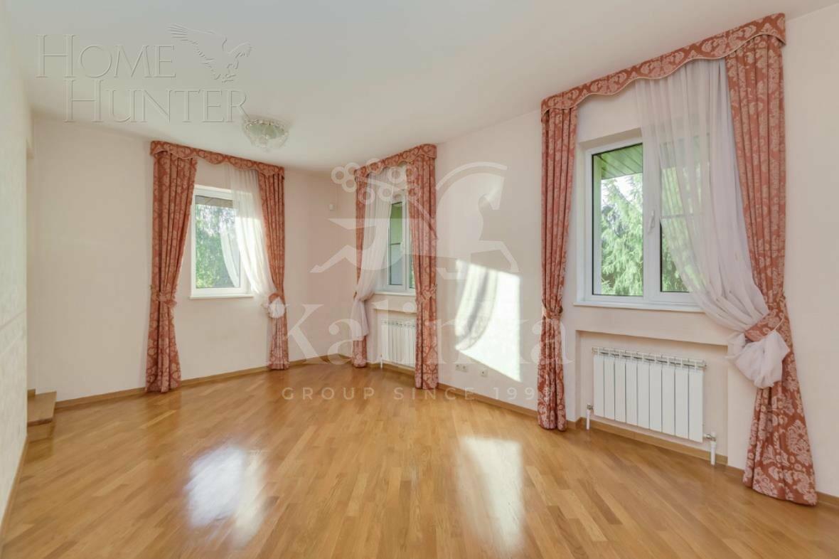 2-этажный коттедж 720 м² с отделкой