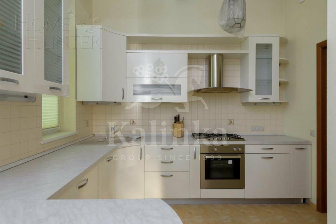 2-этажный коттедж 720 м² с отделкой