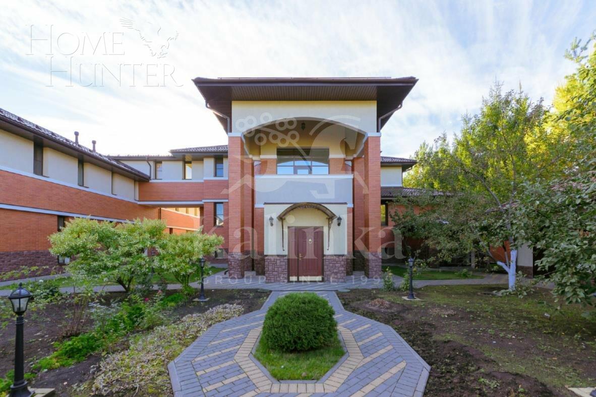 2-этажный коттедж 720 м² с отделкой