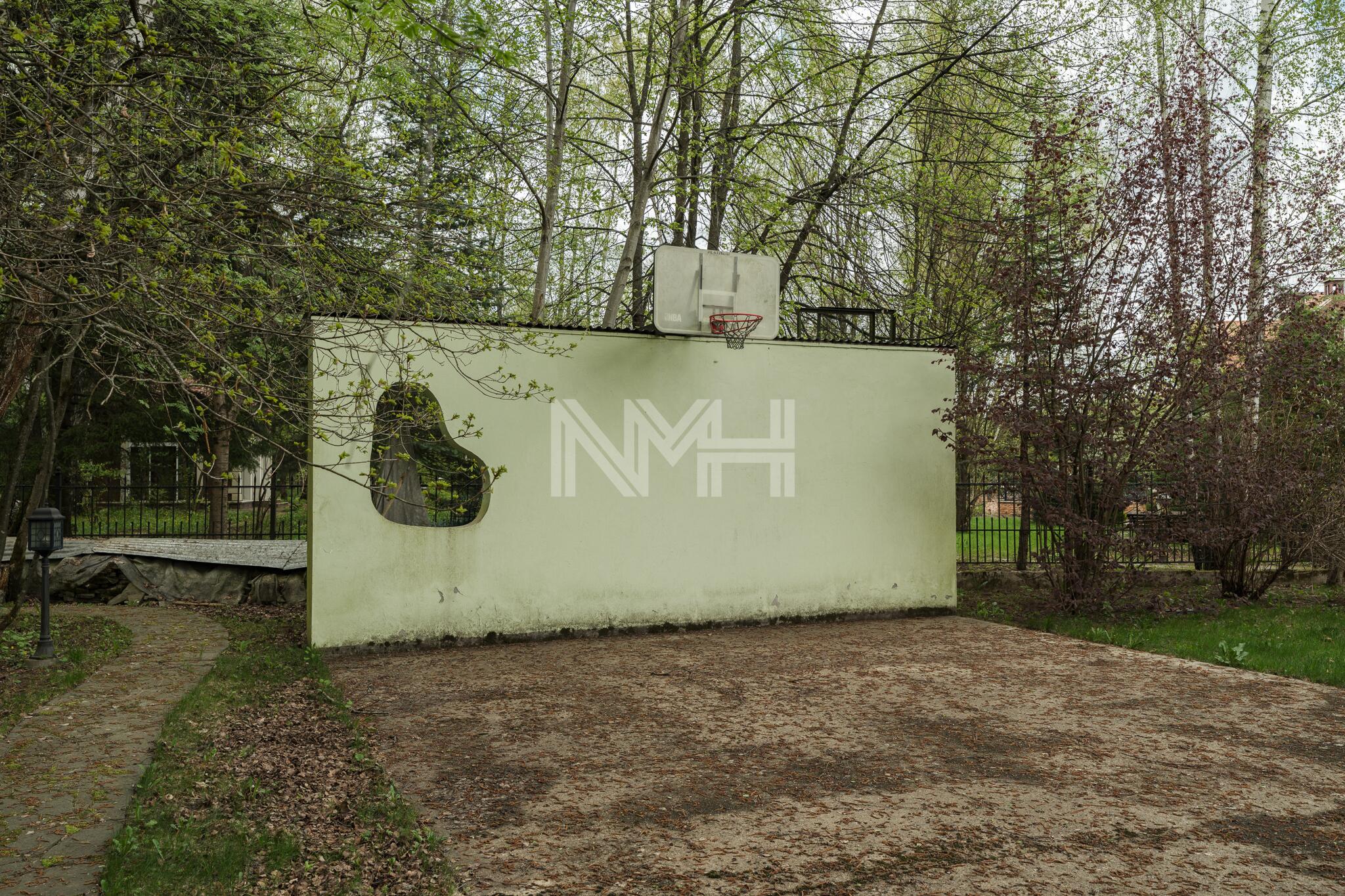 3-этажный коттедж 962 м² с отделкой