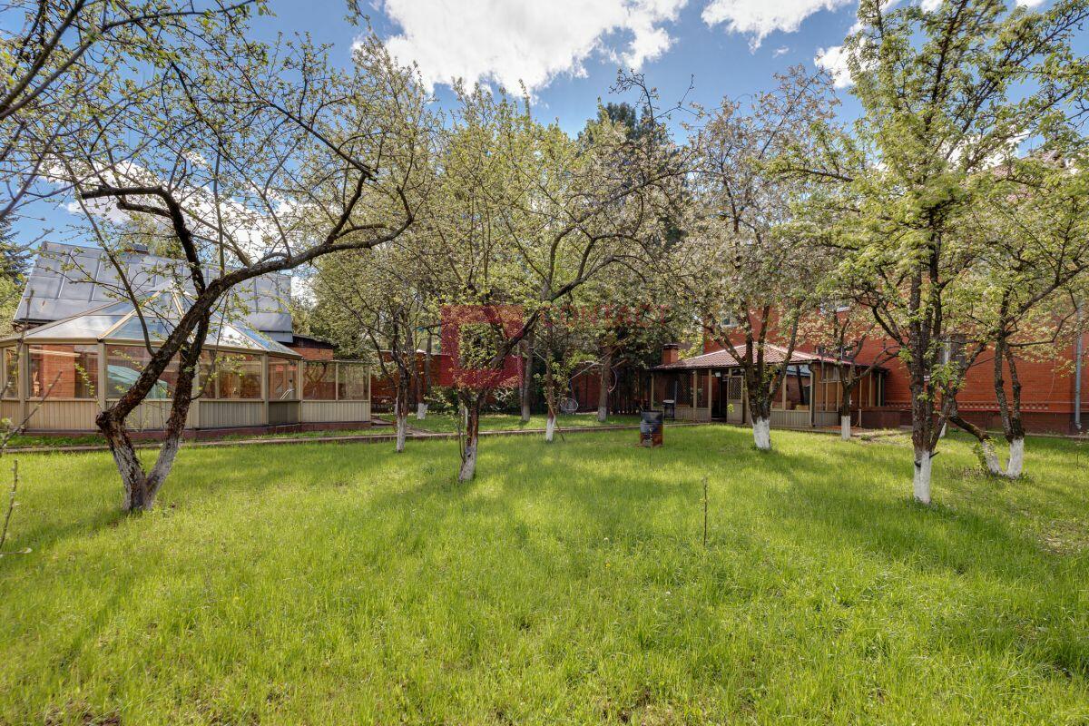 2-этажный коттедж 420 м² с отделкой