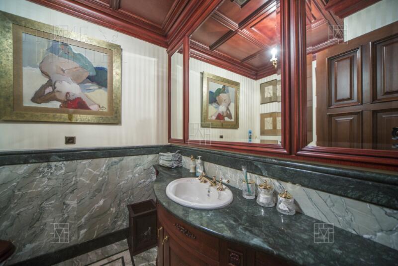 4-КОМН. ПЕНТХАУС С ОТДЕЛКОЙ 258 М² НА 11 ЭТАЖЕ