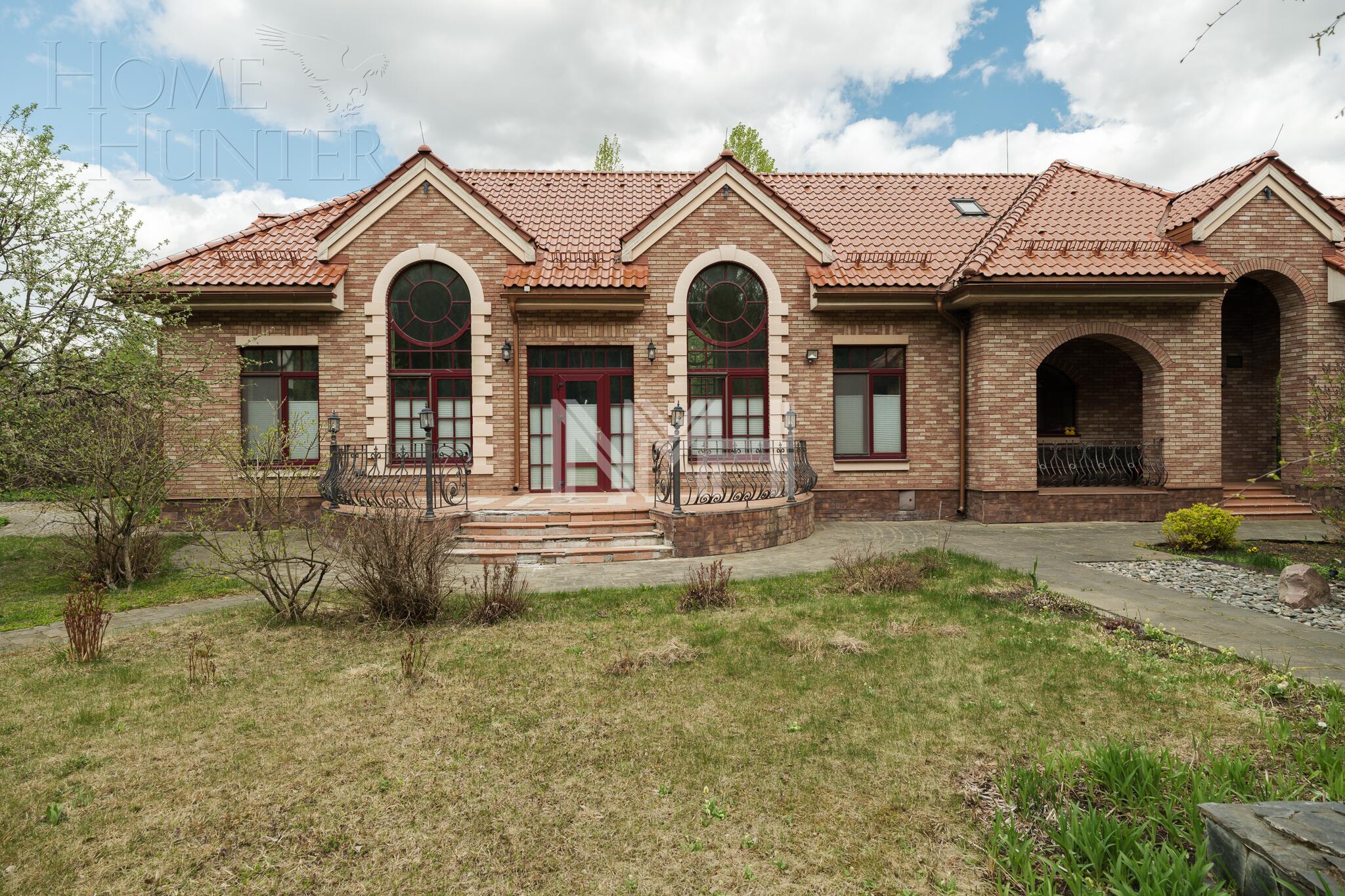 3-этажный коттедж 962 м² с отделкой