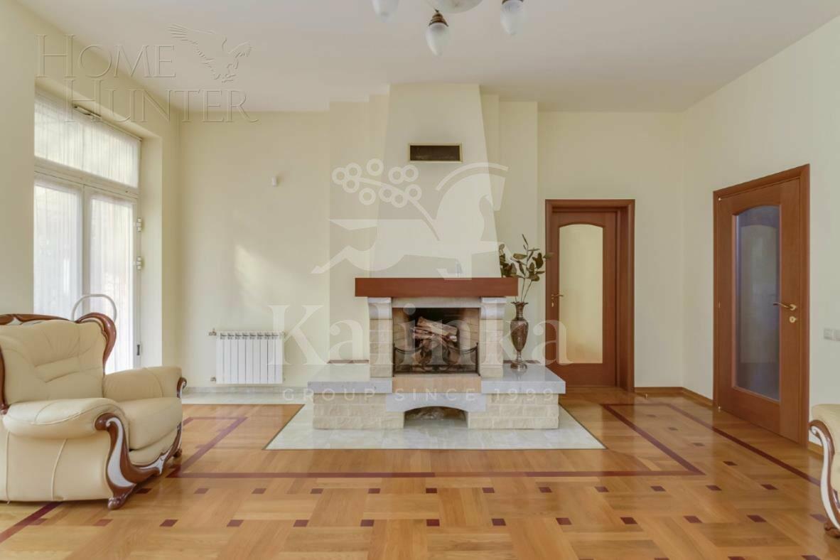 2-этажный коттедж 720 м² с отделкой