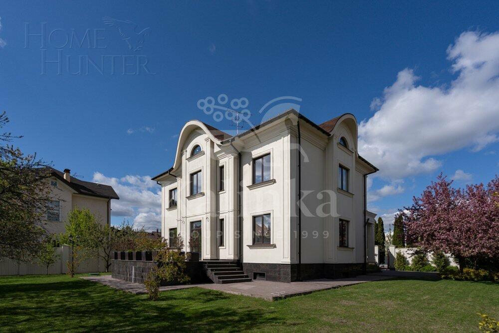 2-этажный коттедж 420 м² с отделкой