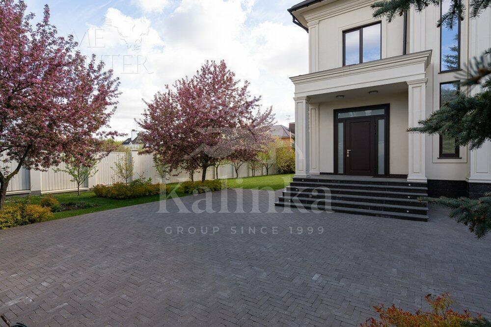 2-этажный коттедж 420 м² с отделкой