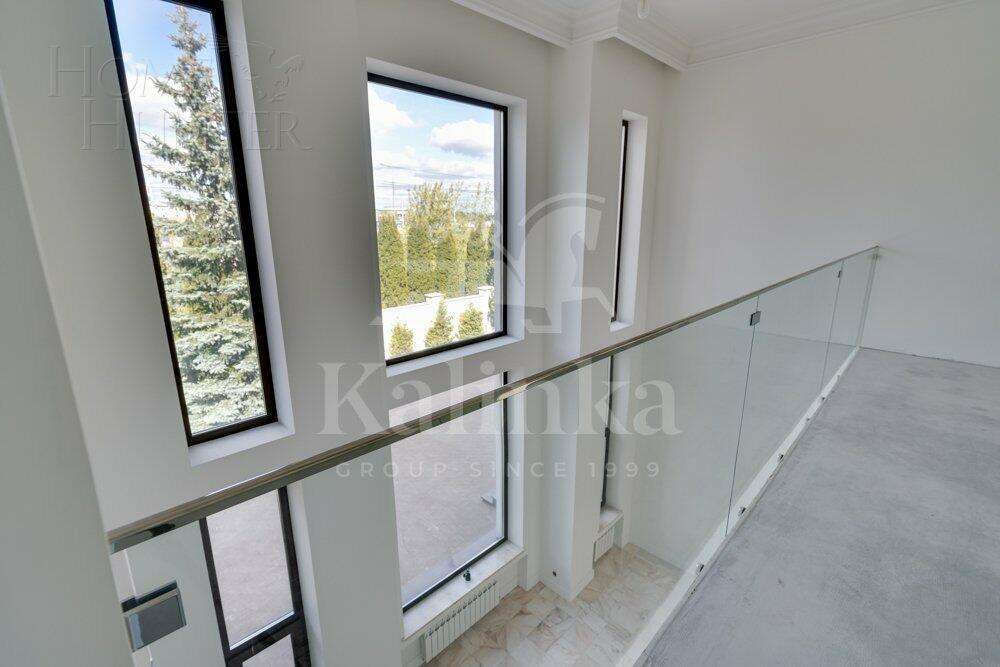 2-этажный коттедж 420 м² с отделкой
