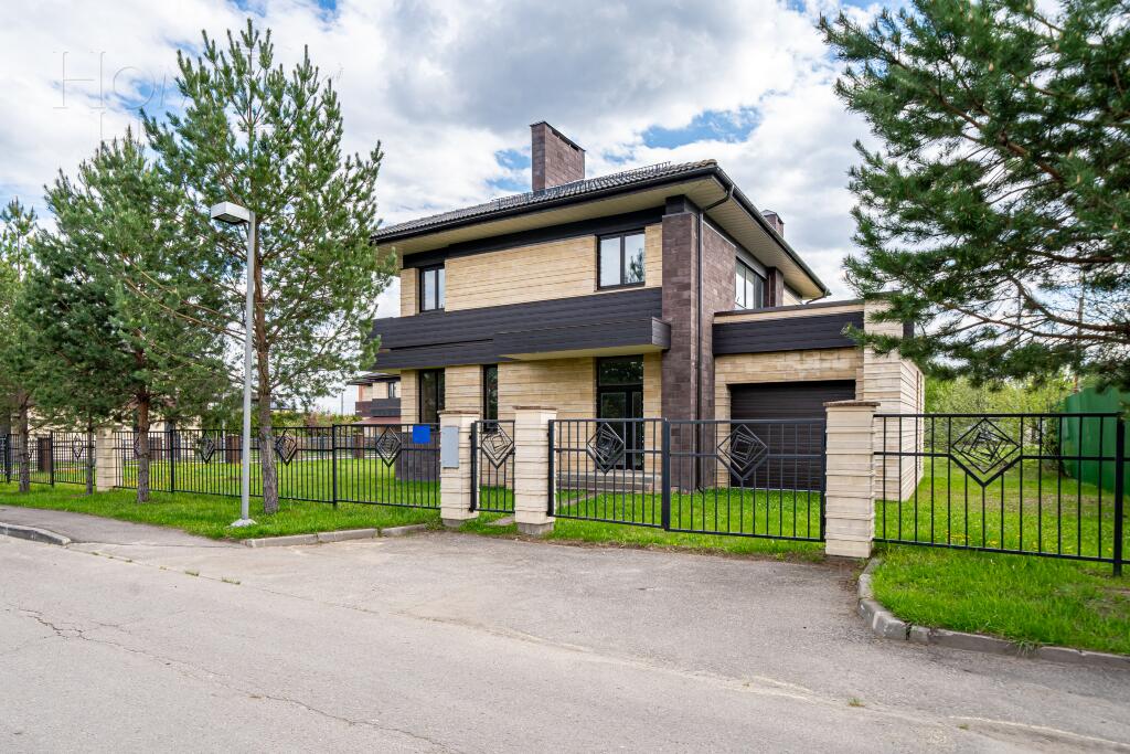 2-этажный коттедж 344 м² без отделки