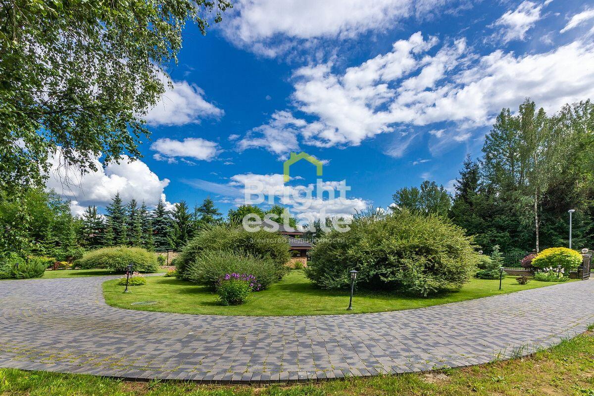 2-этажный коттедж 1 380 м² с отделкой