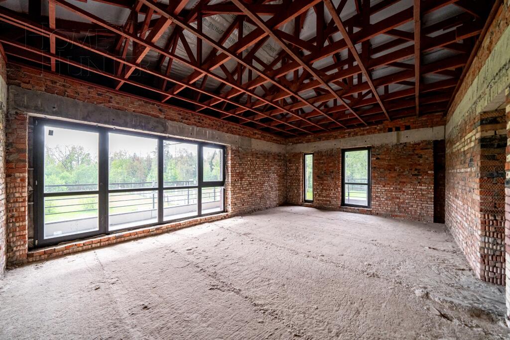 2-этажный коттедж 333 м² без отделки