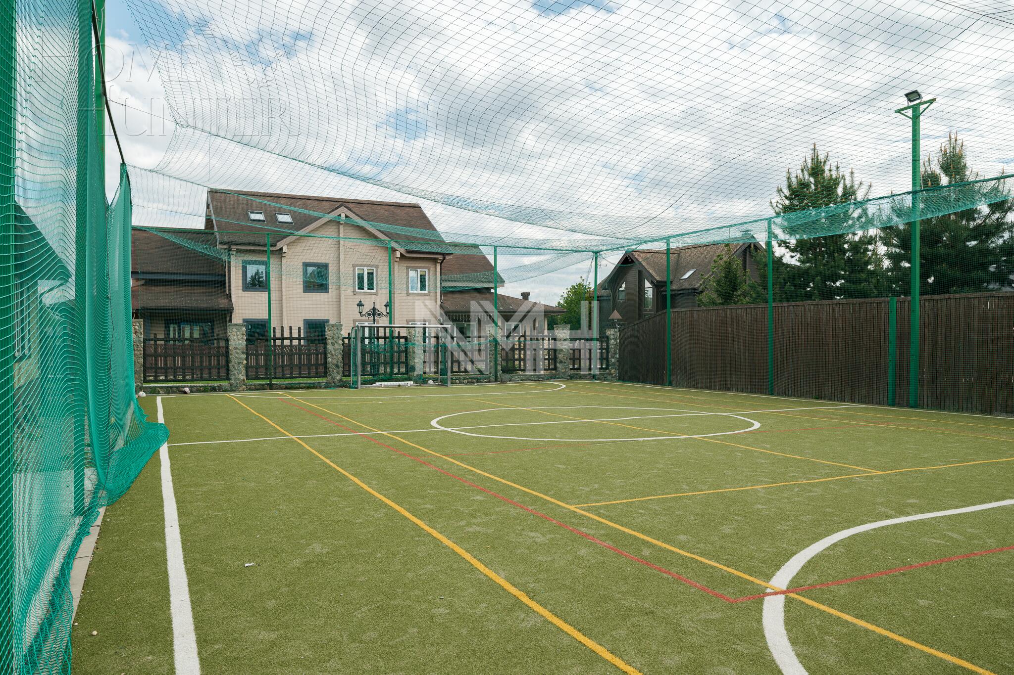 3-этажный коттедж 393 м² с отделкой