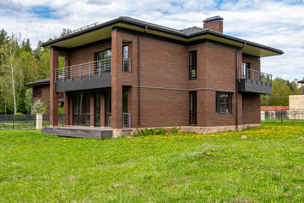 2-этажный коттедж 333 м² без отделки