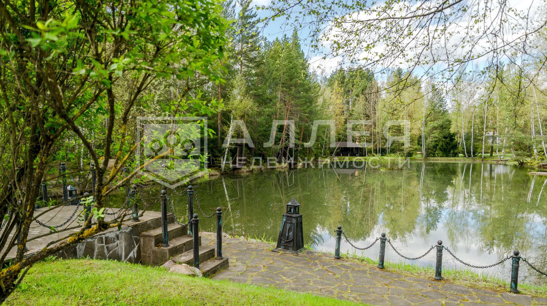 2-этажный коттедж 1 400 м² с отделкой