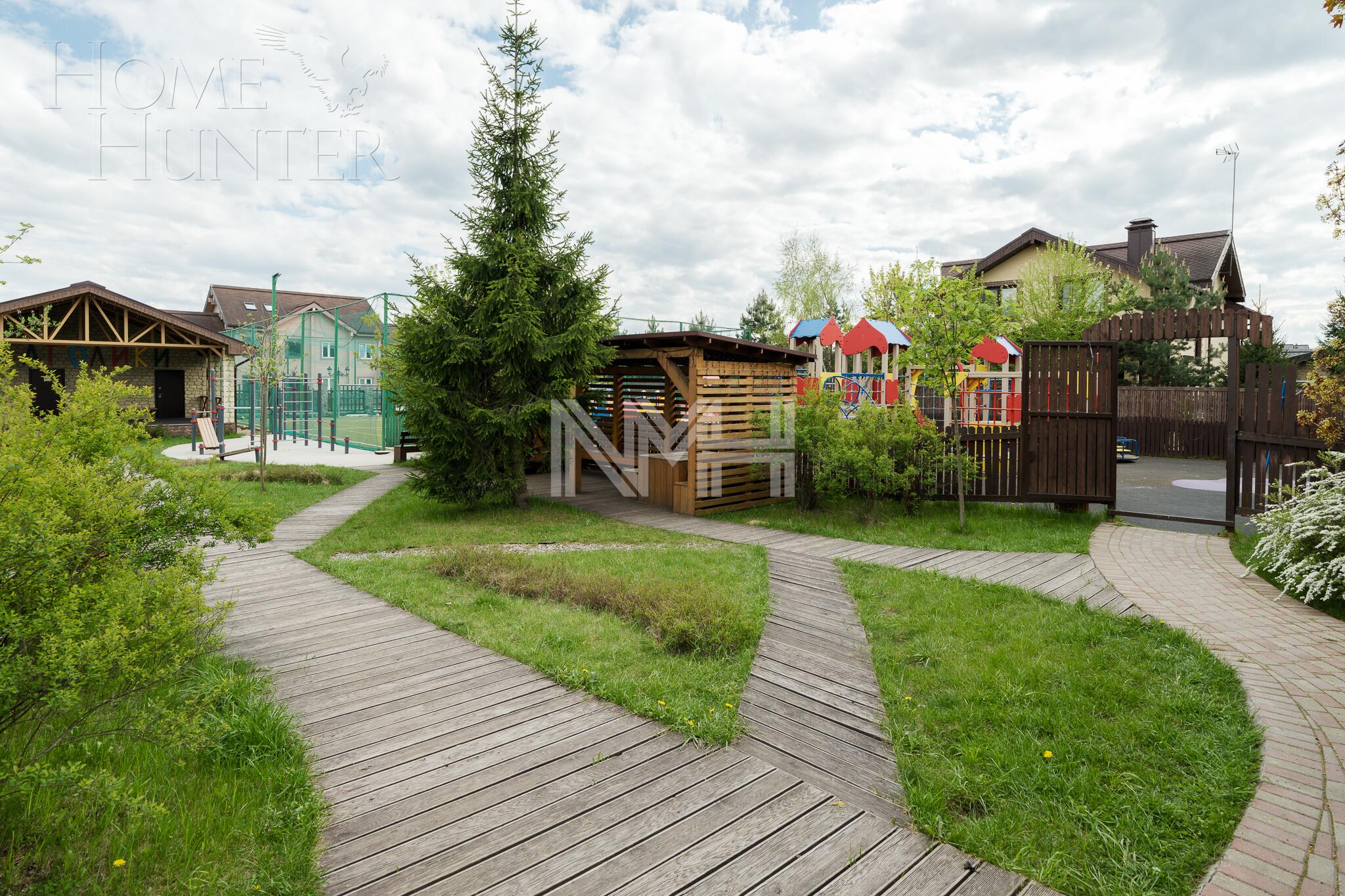 3-этажный коттедж 393 м² с отделкой