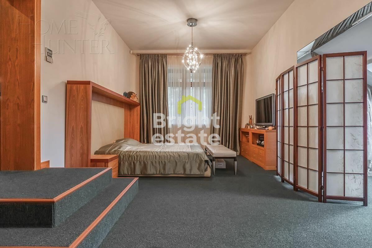 2-этажный коттедж 1 380 м² с отделкой