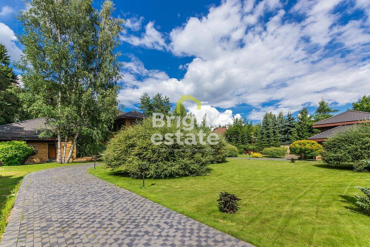 2-этажный коттедж 1 380 м² с отделкой