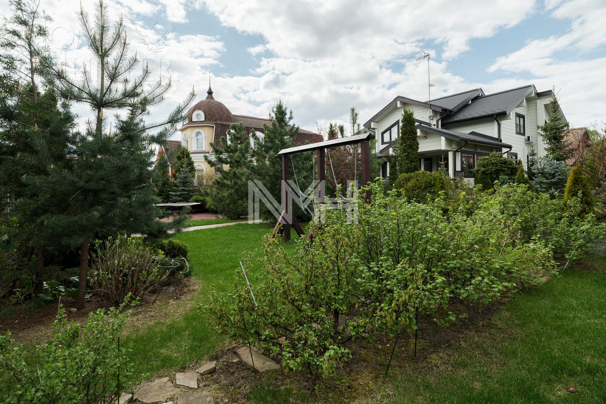 2-этажный коттедж 310 м² с отделкой