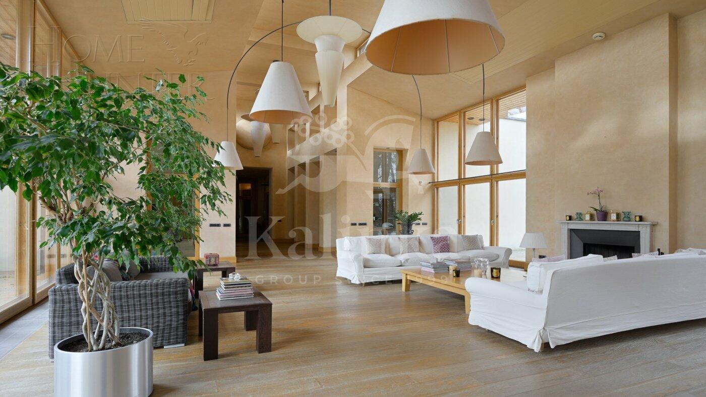 1-этажный коттедж 850 м² с отделкой