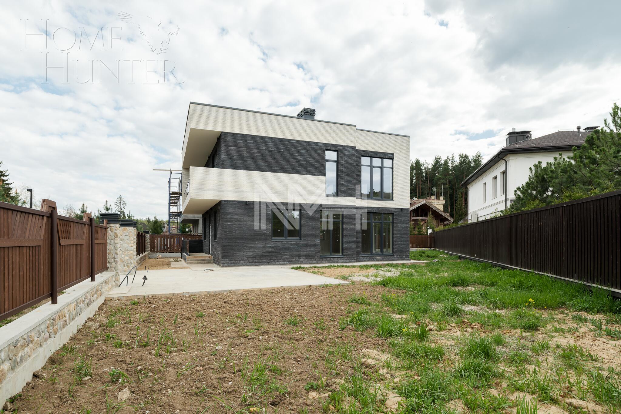 2-этажный коттедж 220 м² без отделки