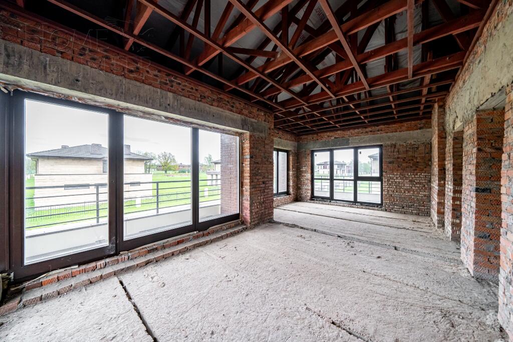 2-этажный коттедж 333 м² без отделки