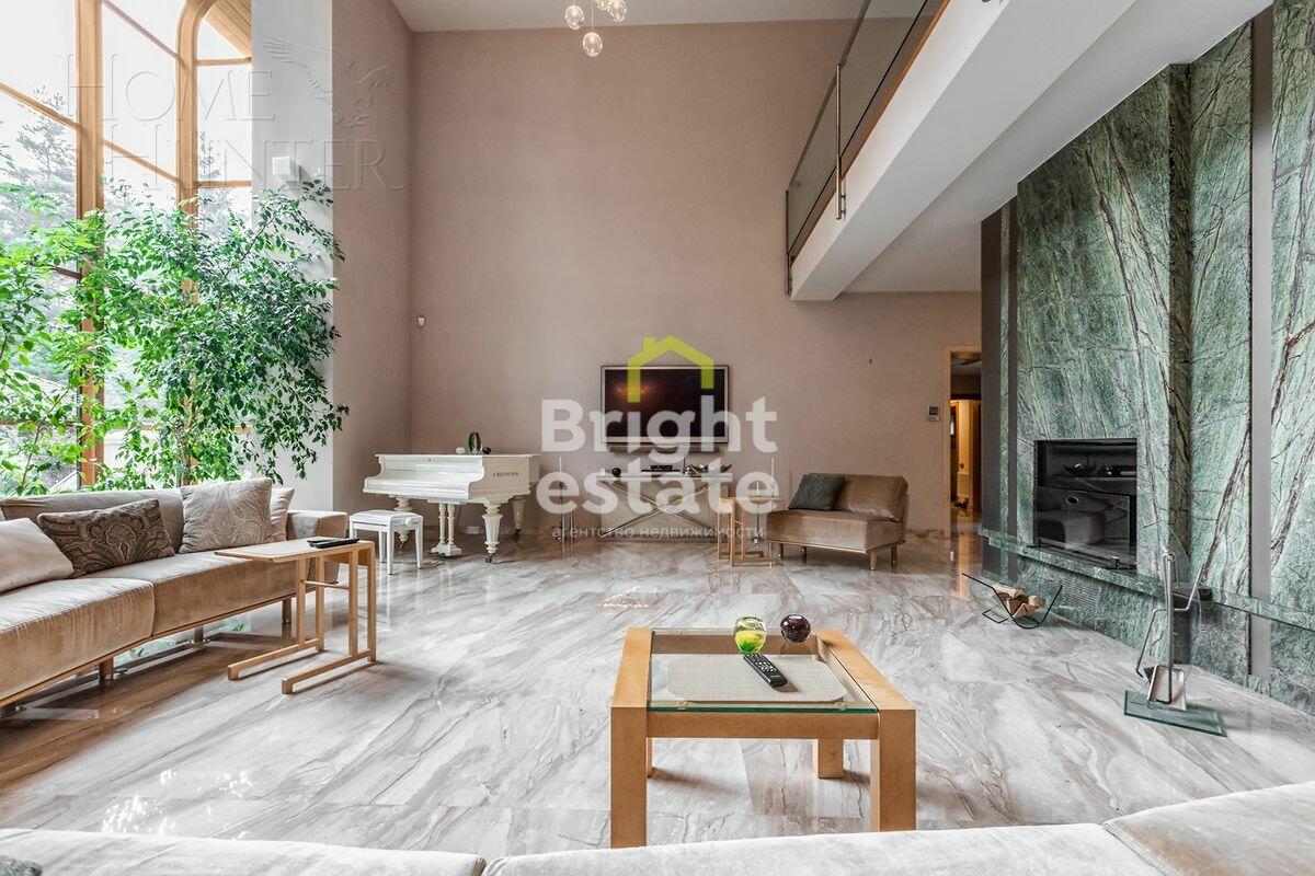 2-этажный коттедж 1 380 м² с отделкой