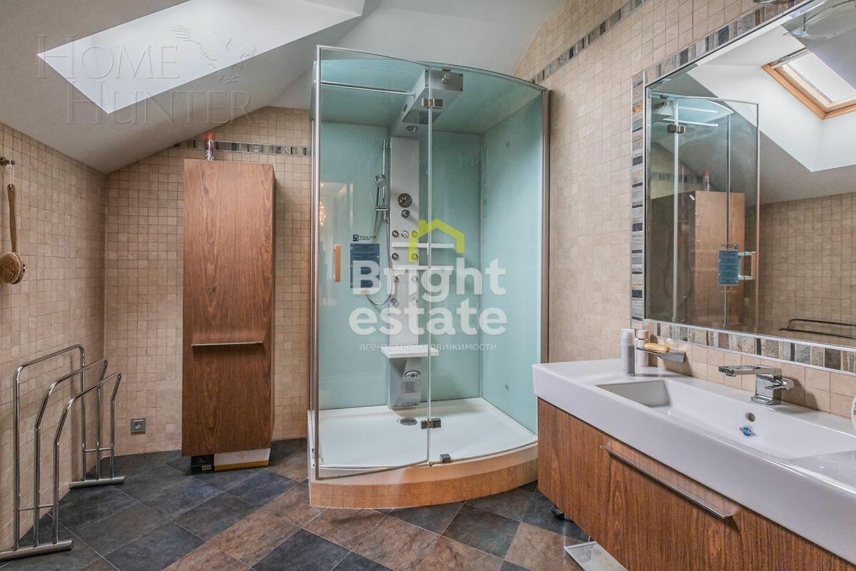 2-этажный коттедж 1 380 м² с отделкой