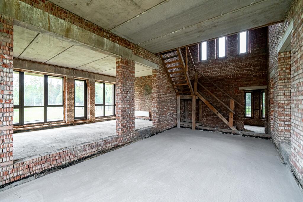 2-этажный коттедж 333 м² без отделки