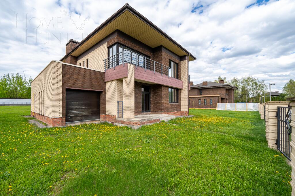 2-этажный коттедж 333.69 м² без отделки