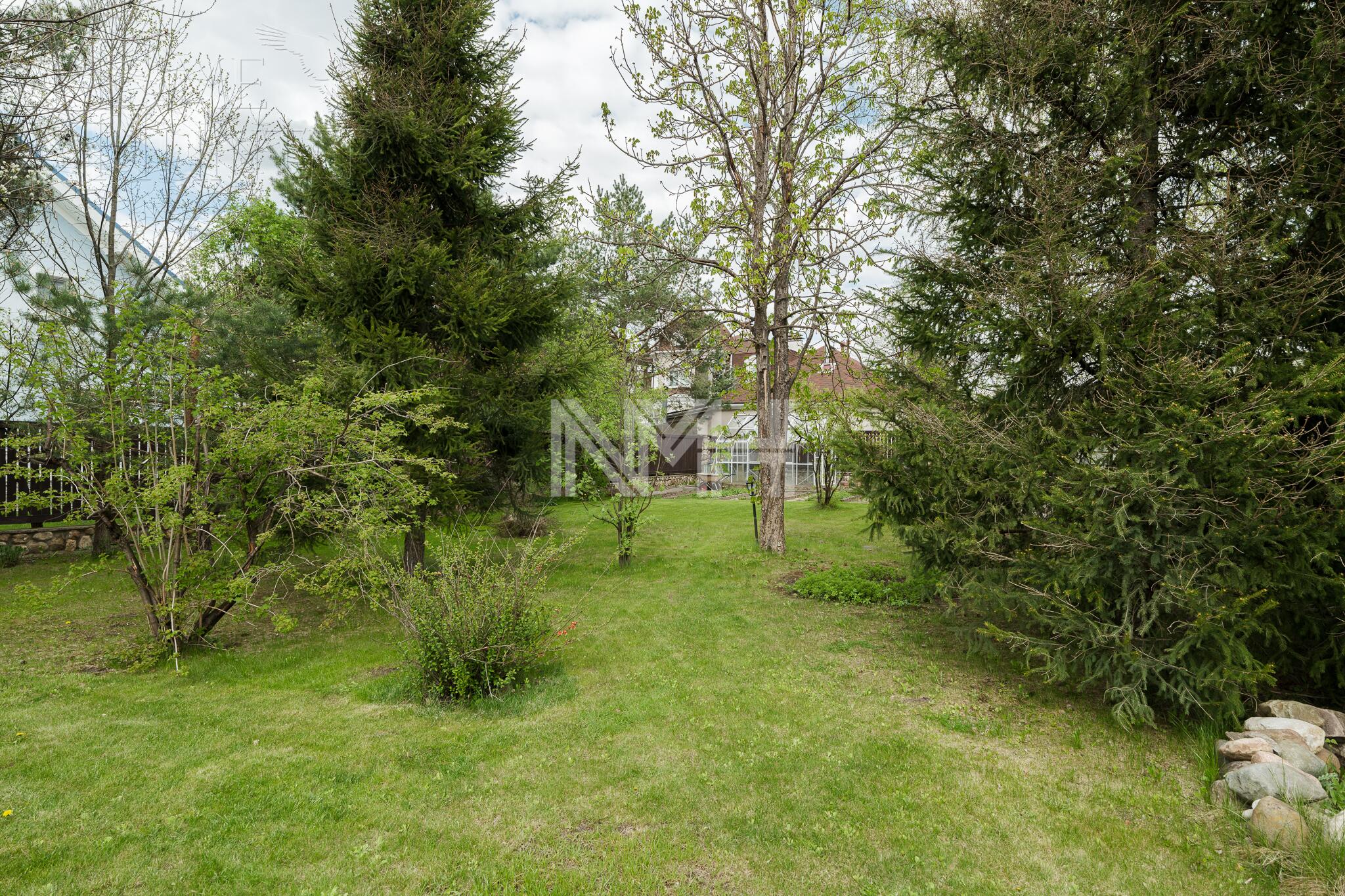 3-этажный коттедж 393 м² с отделкой