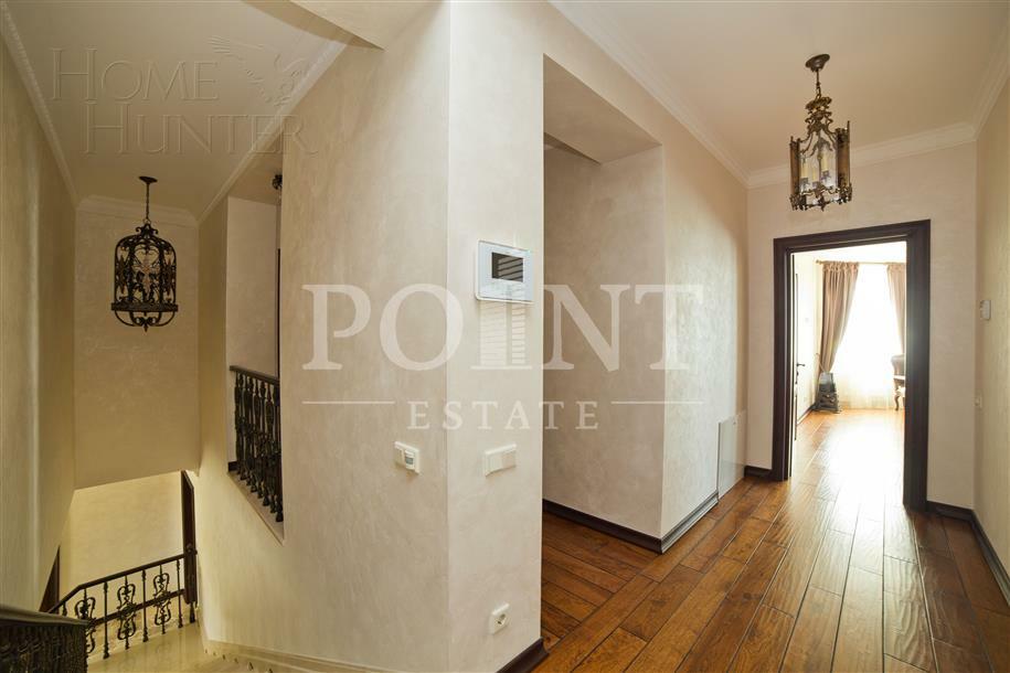 2-этажный коттедж 600 м² с отделкой