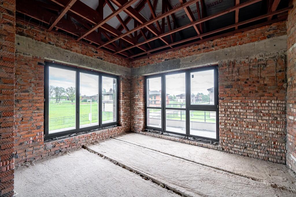 2-этажный коттедж 333 м² без отделки