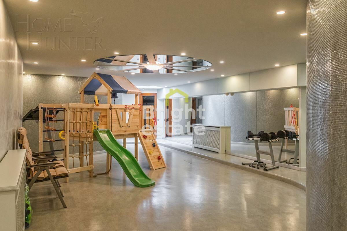 2-этажный коттедж 1 380 м² с отделкой