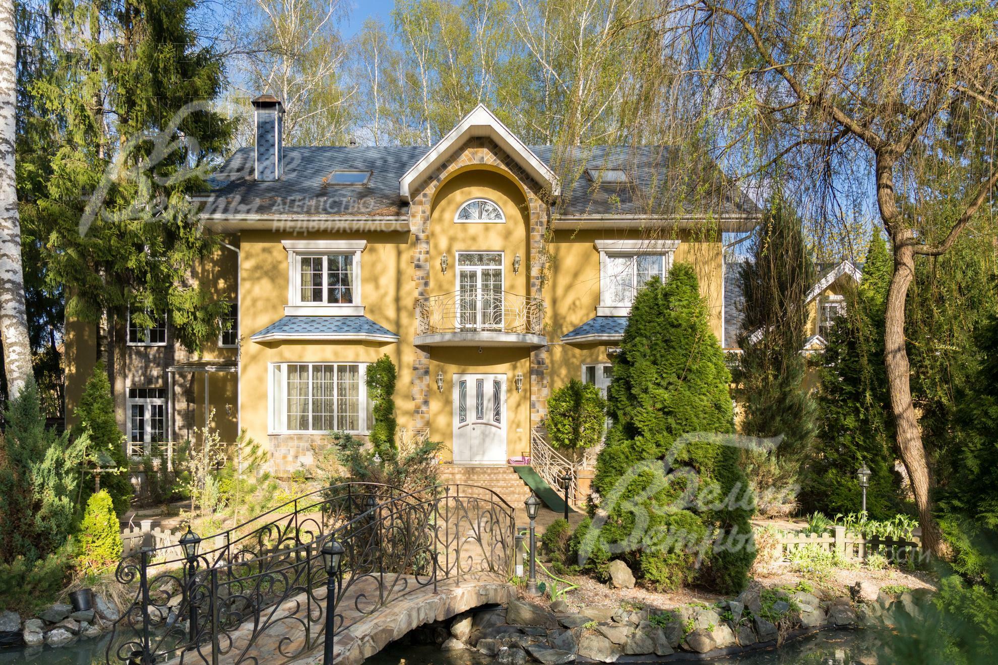 2-этажный коттедж 551.5 м² с отделкой