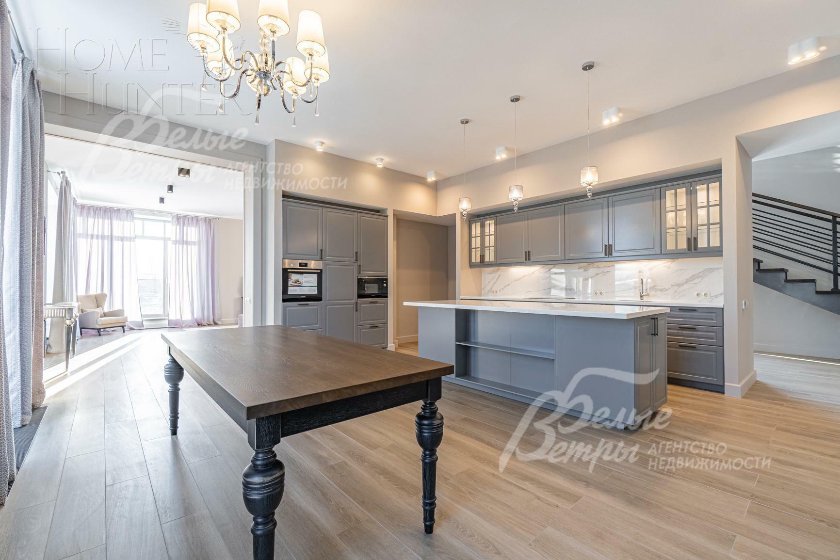 2-этажный коттедж 423 м² с отделкой