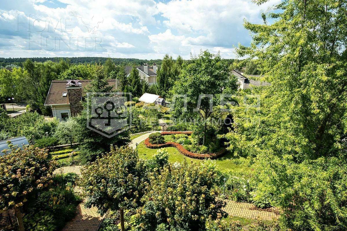 2-этажный коттедж 1 624 м² с отделкой