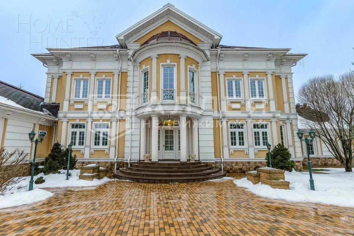 2-этажный коттедж 1 624 м² с отделкой