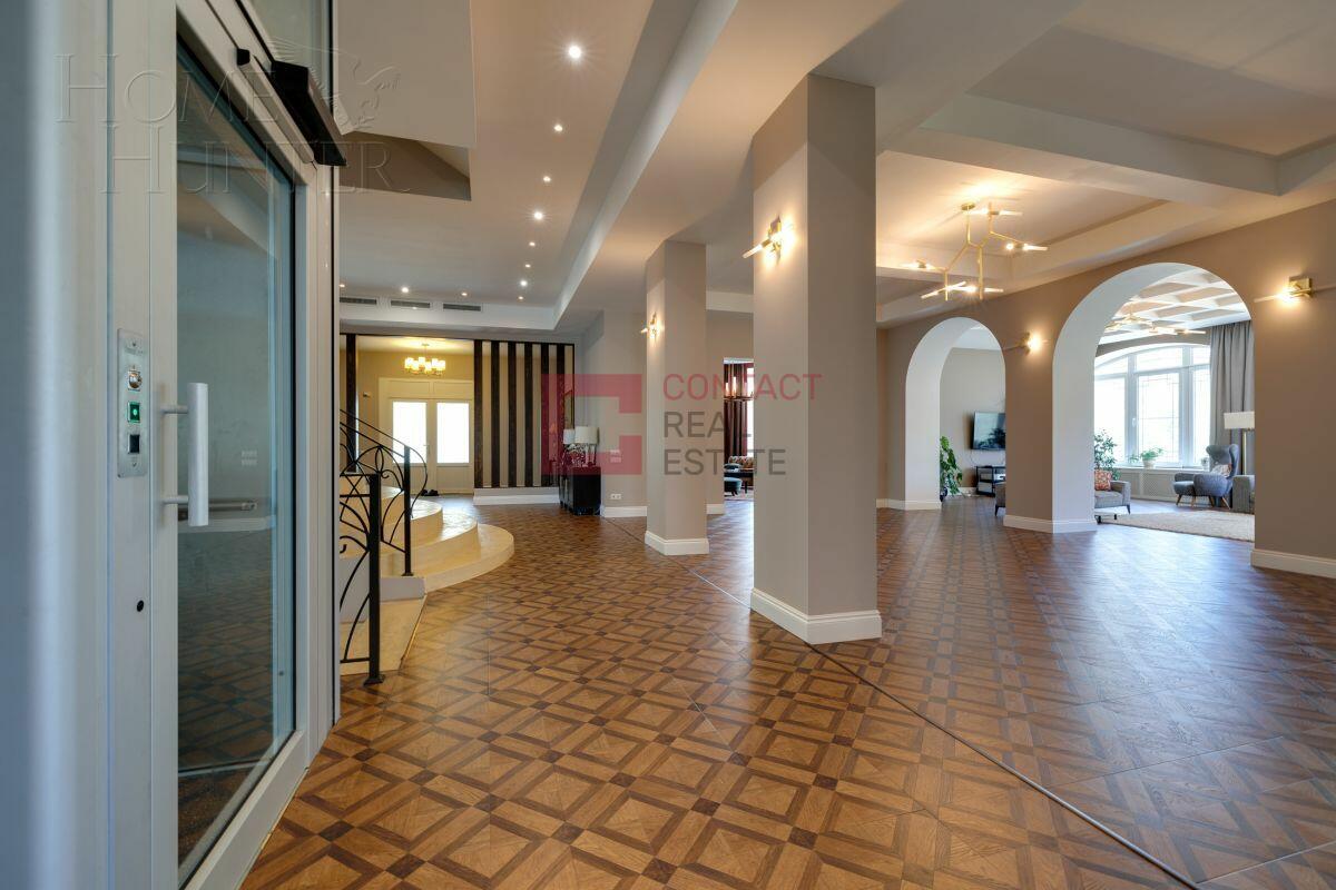 2-этажный коттедж 1 138 м² с отделкой