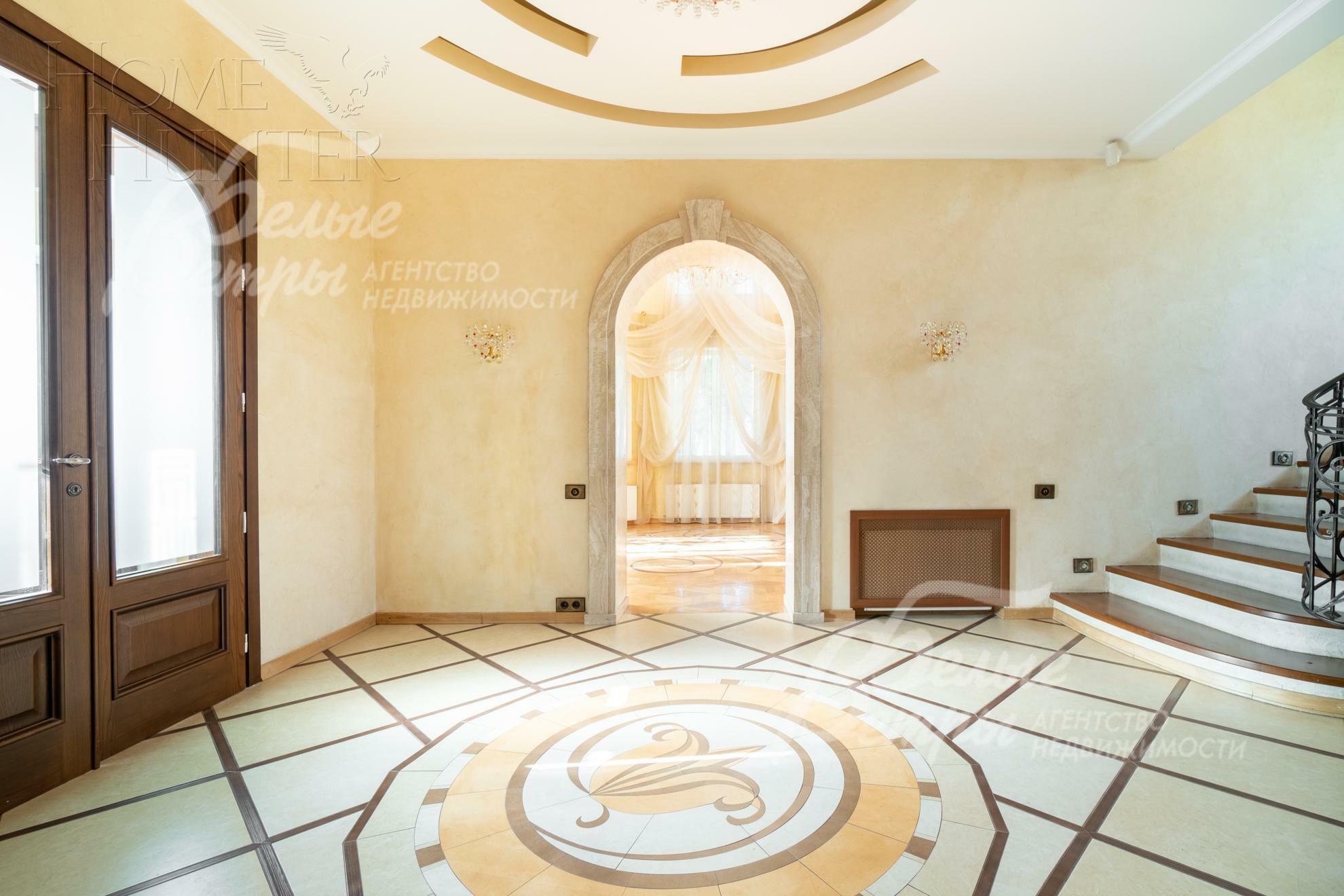 2-этажный коттедж 551.5 м² с отделкой