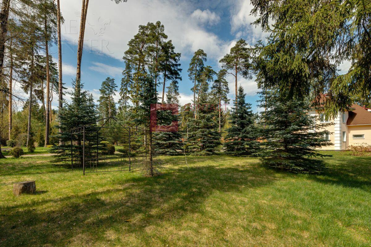 2-этажный коттедж 1 138 м² с отделкой