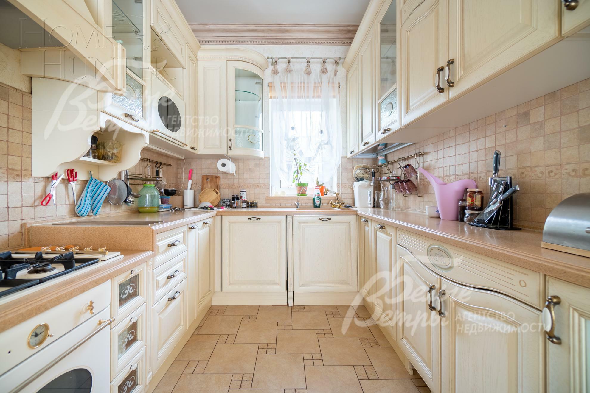 2-этажный коттедж 551.5 м² с отделкой