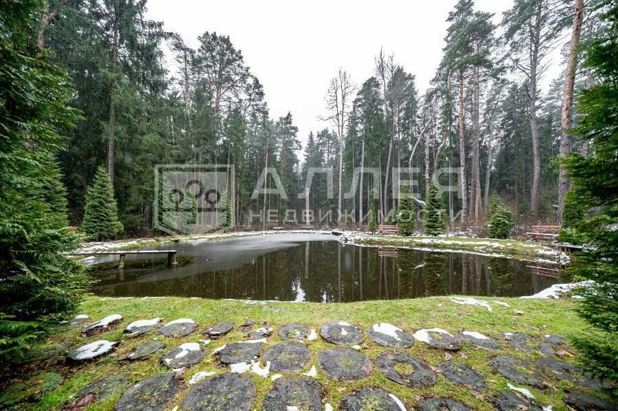 2-этажный коттедж 1 500 м² с отделкой