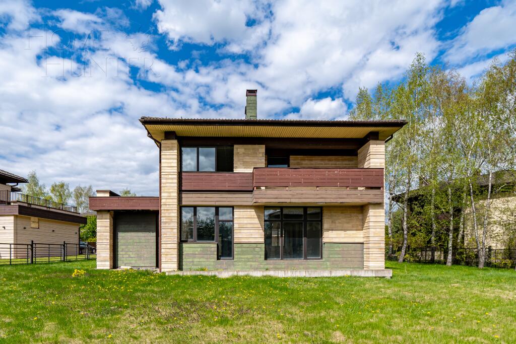 2-этажный коттедж 327 м² без отделки