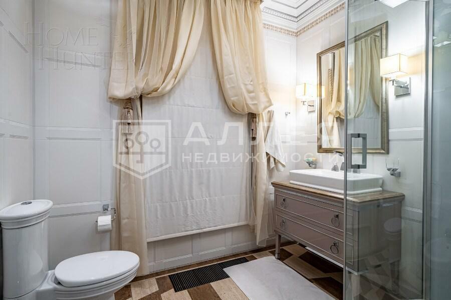 2-этажный коттедж 1 500 м² с отделкой