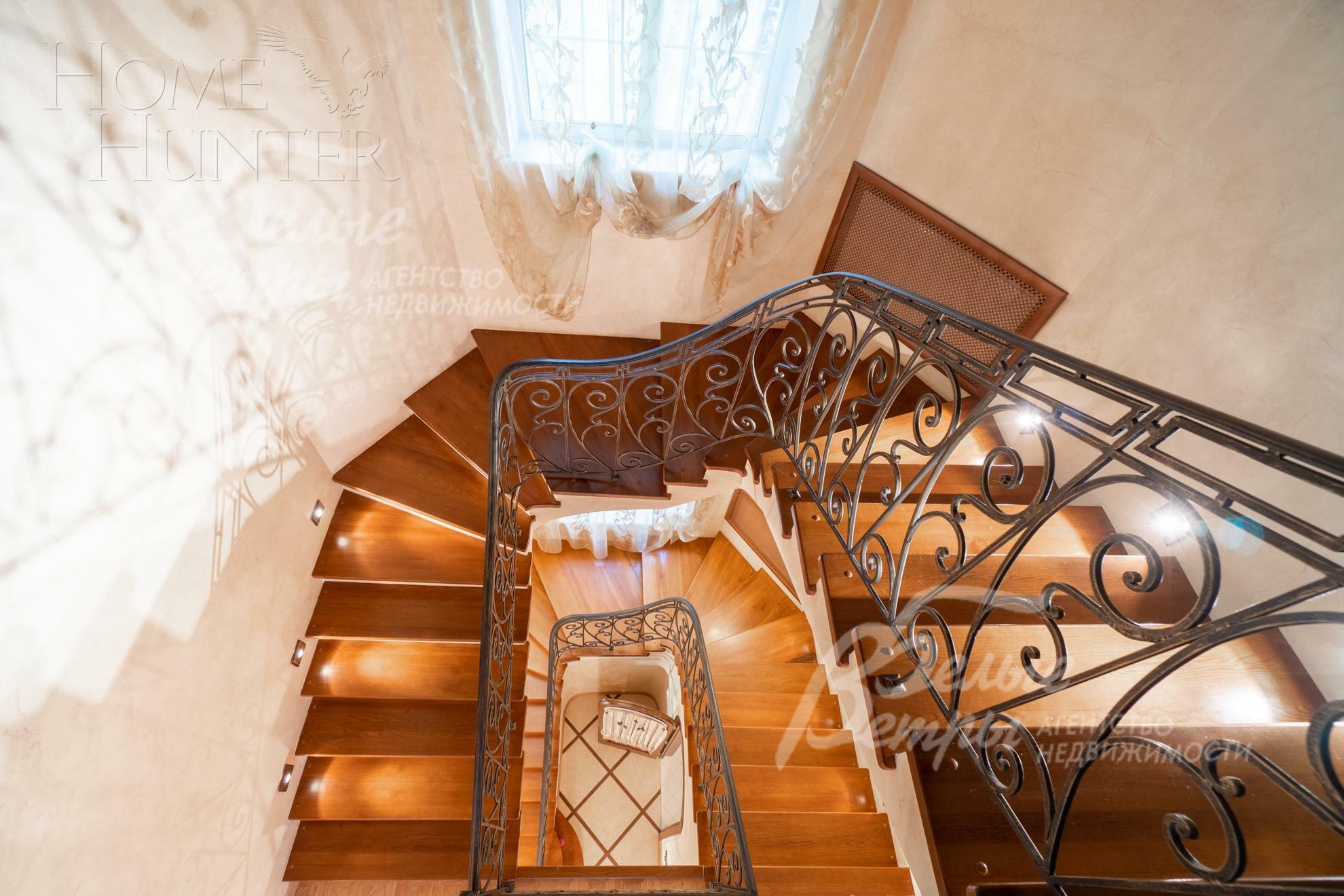 2-этажный коттедж 551.5 м² с отделкой