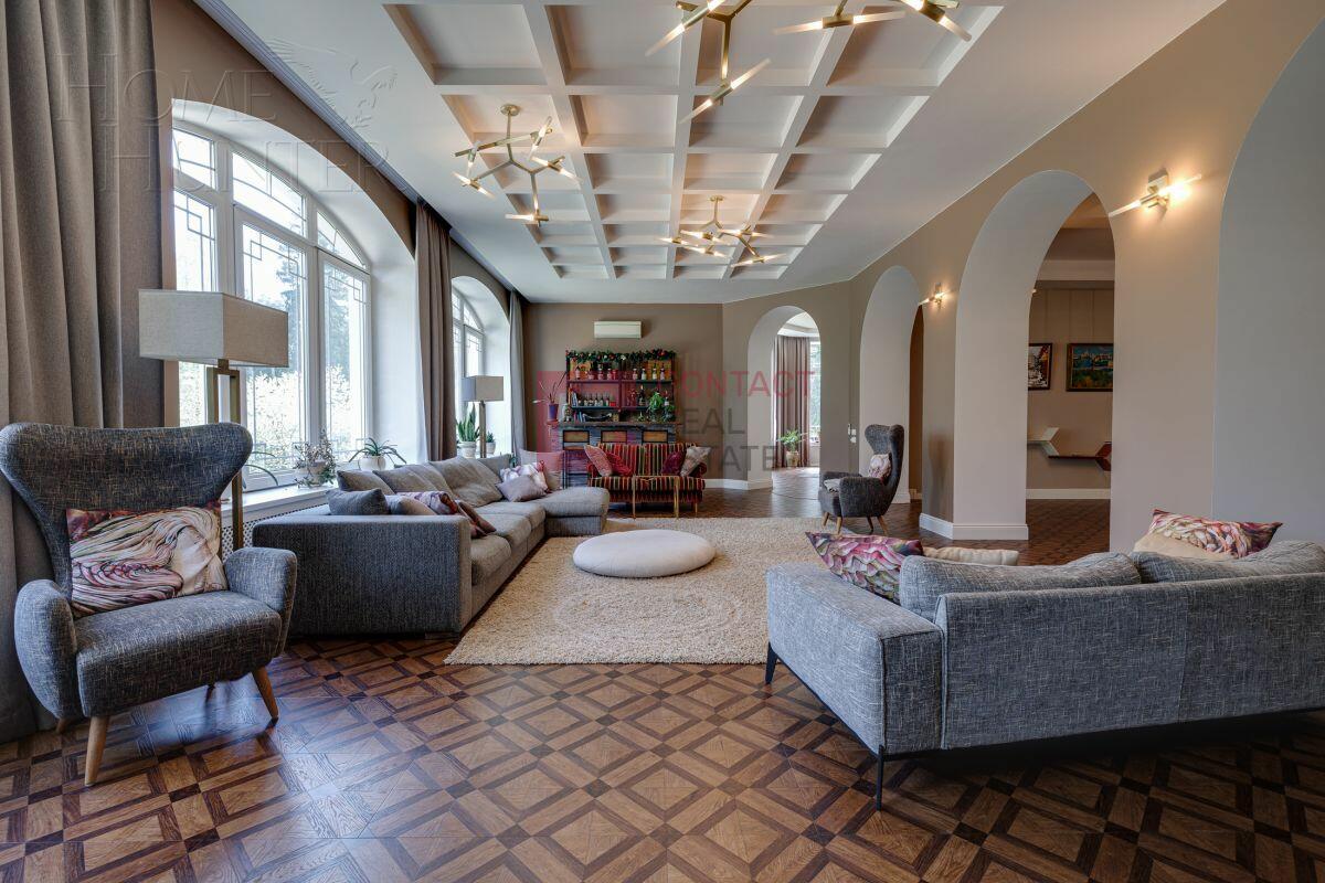 2-этажный коттедж 1 138 м² с отделкой