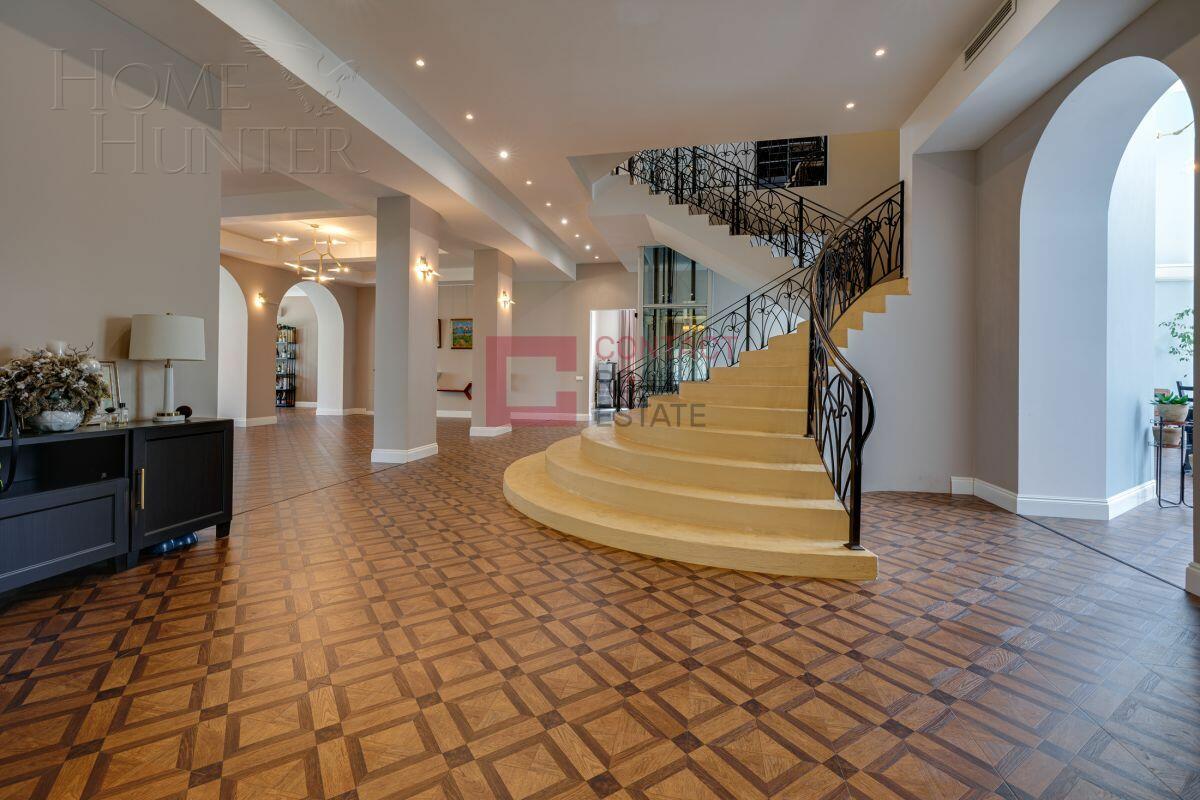 2-этажный коттедж 1 138 м² с отделкой