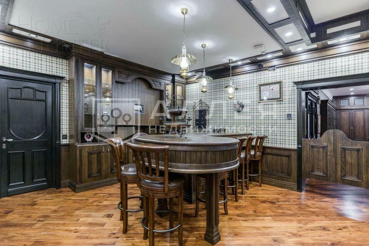 2-этажный коттедж 1 624 м² с отделкой