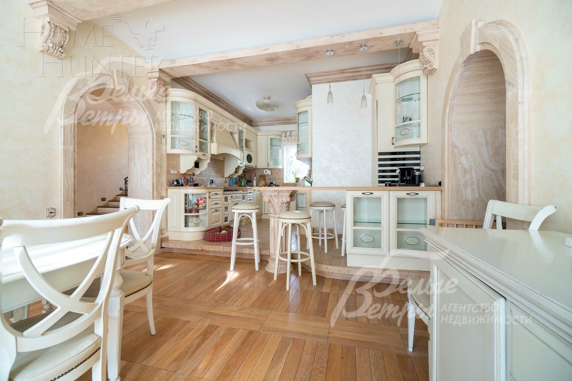 2-этажный коттедж 551.5 м² с отделкой